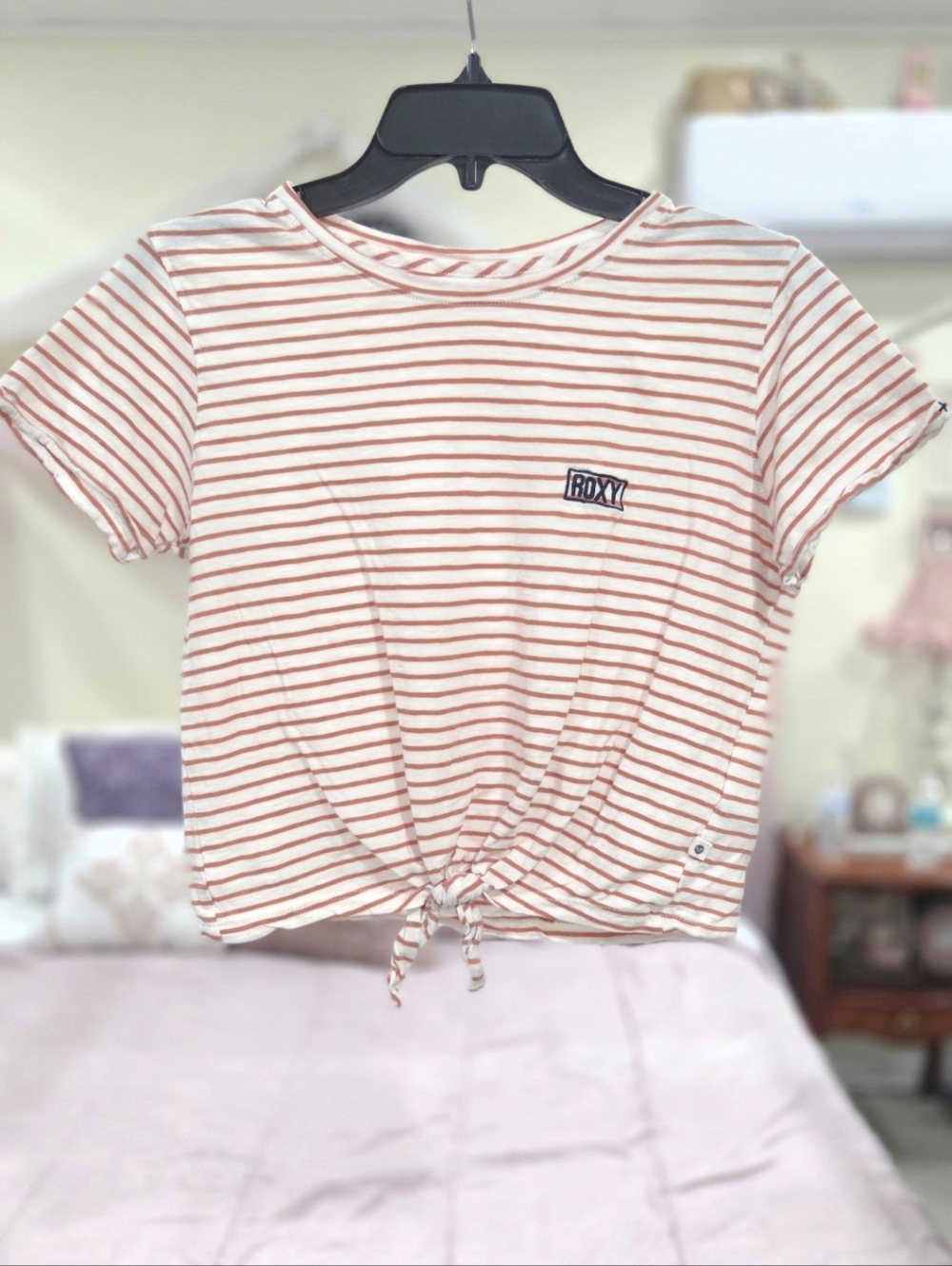 Roxy Women's Magical Sunset Cropped T-Shirt Cream & Coral Size Small
